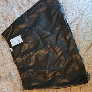 Womans faux leather skirt